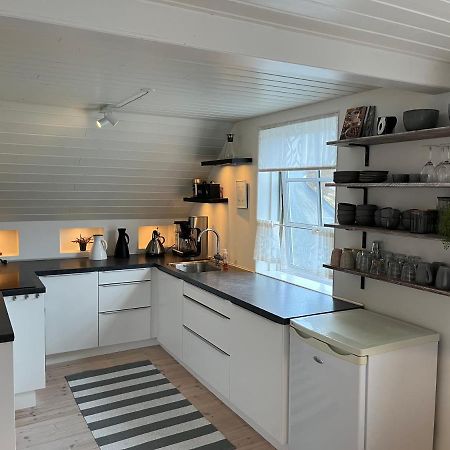 Apartment Downtown - Great View! Klaksvík Екстериор снимка