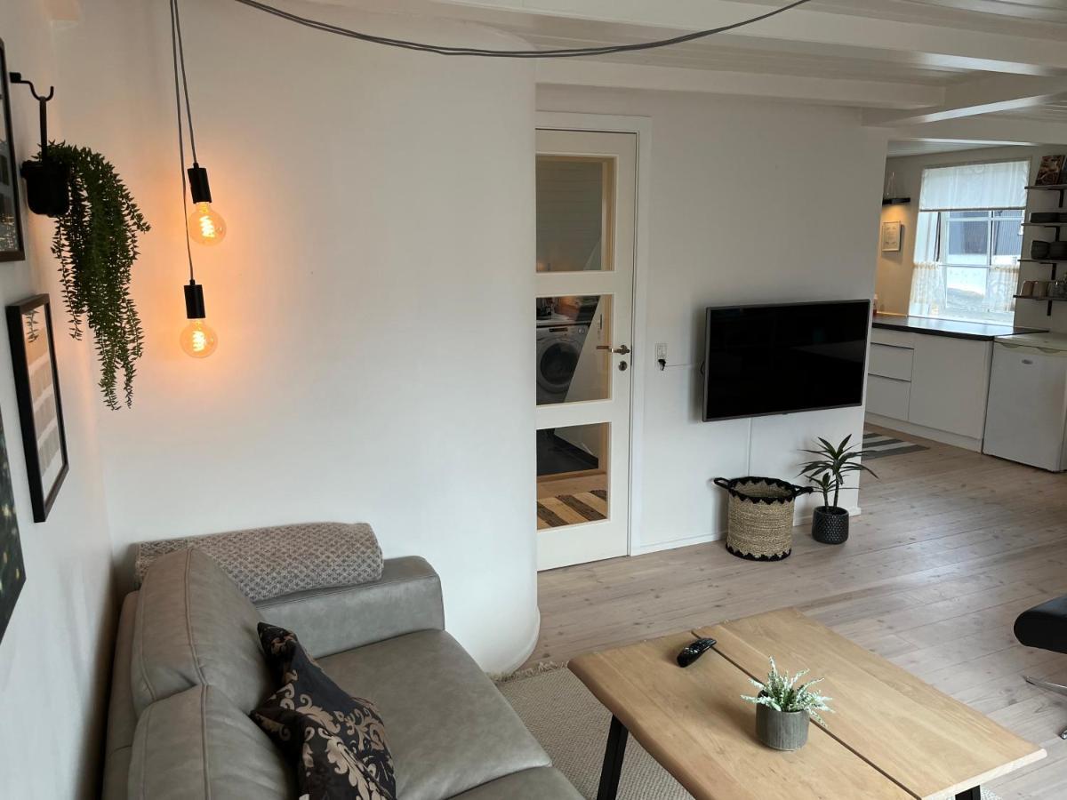 Apartment Downtown - Great View! Klaksvík Екстериор снимка