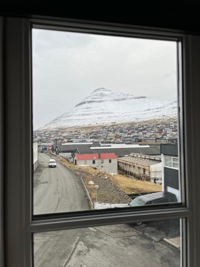 Apartment Downtown - Great View! Klaksvík Екстериор снимка