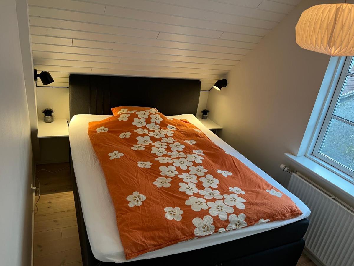 Apartment Downtown - Great View! Klaksvík Екстериор снимка