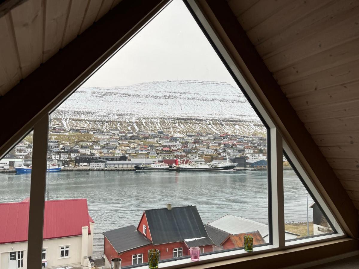 Apartment Downtown - Great View! Klaksvík Екстериор снимка
