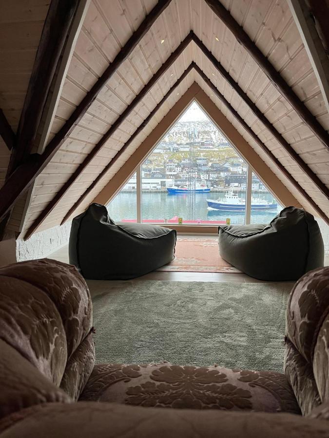 Apartment Downtown - Great View! Klaksvík Екстериор снимка